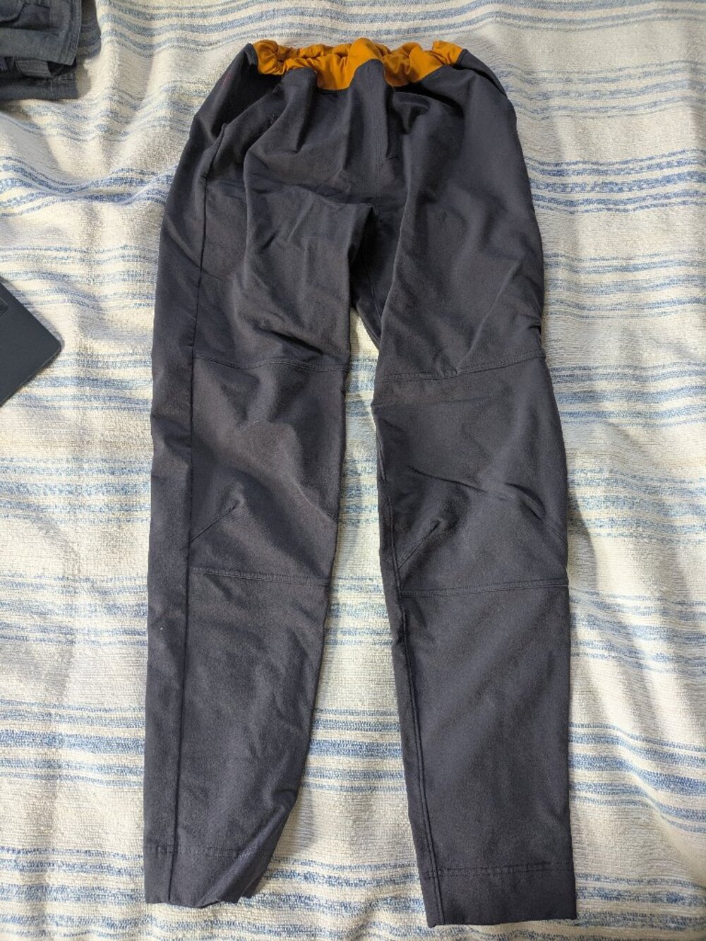 Cotopaxi men's Baja joggers